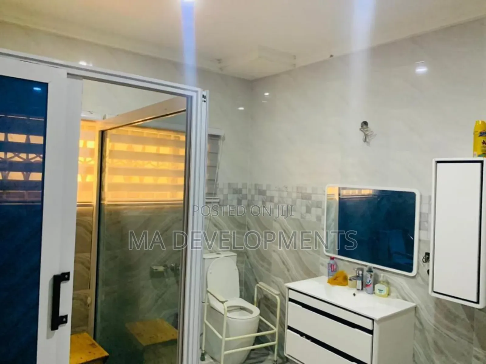 8bdrm House in Achimota Kingsby, Neoplan for rent