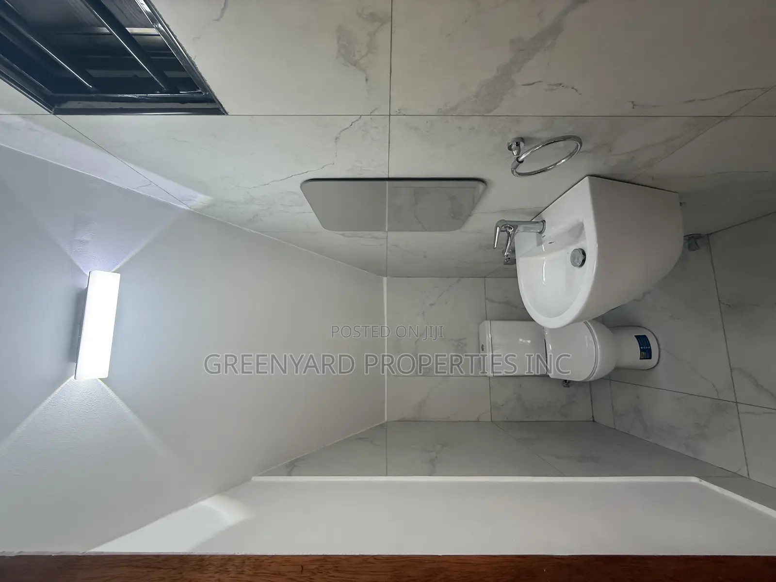 2bdrm Townhouse / Terrace in Cantonments for rent