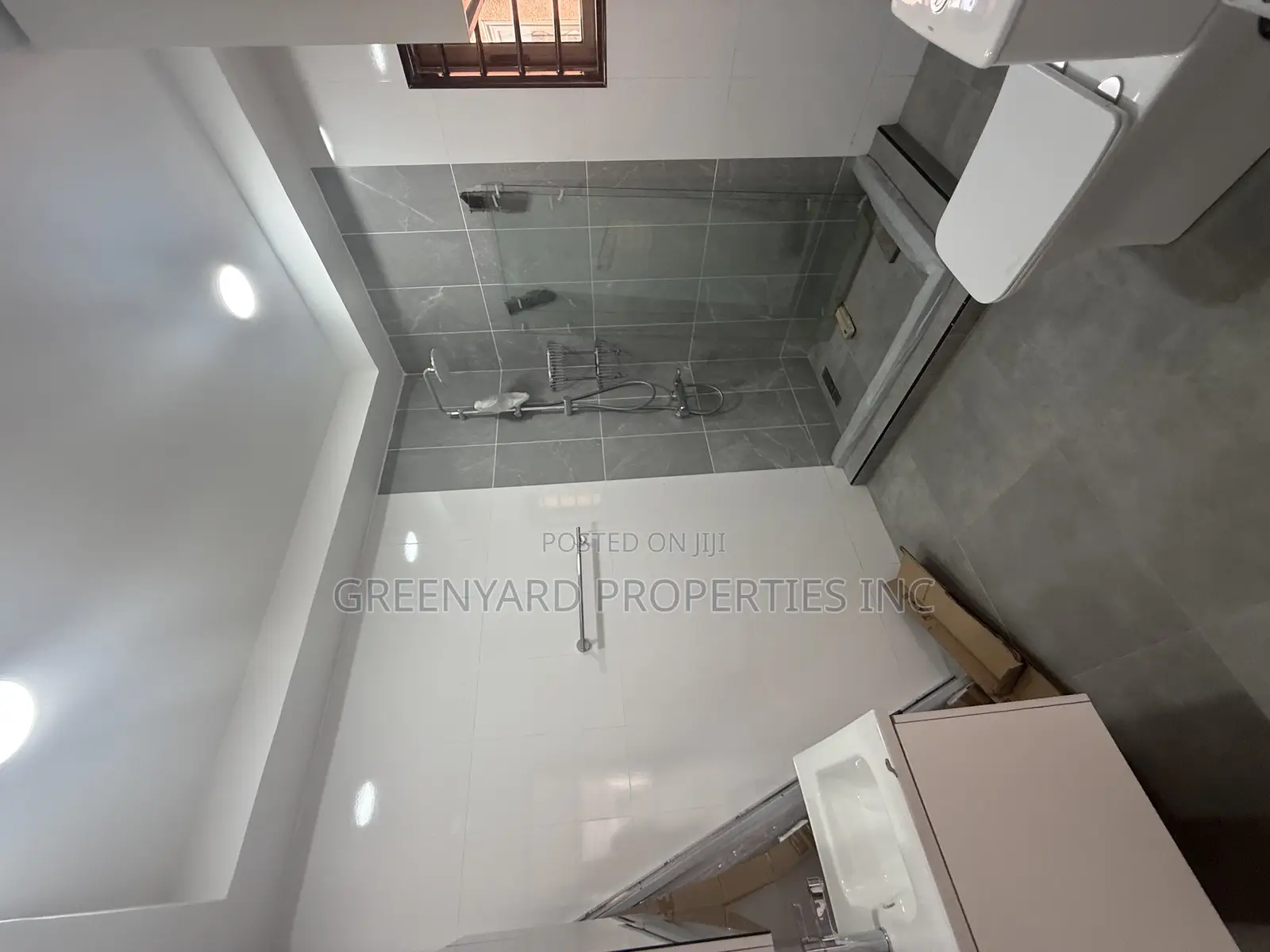 2bdrm Townhouse / Terrace in Cantonments for rent