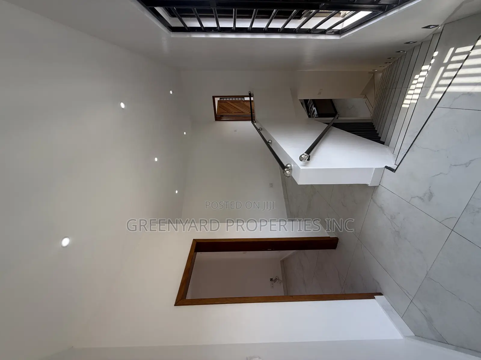 2bdrm Townhouse / Terrace in Cantonments for rent