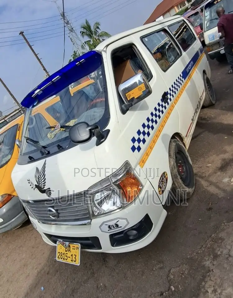 Nissan Caravan (Urvan) 2013 White