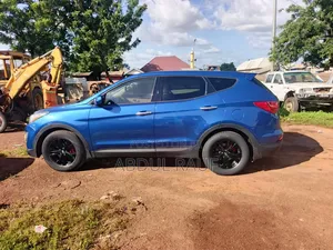 Hyundai Santa Fe SE FWD 2016 Blue
