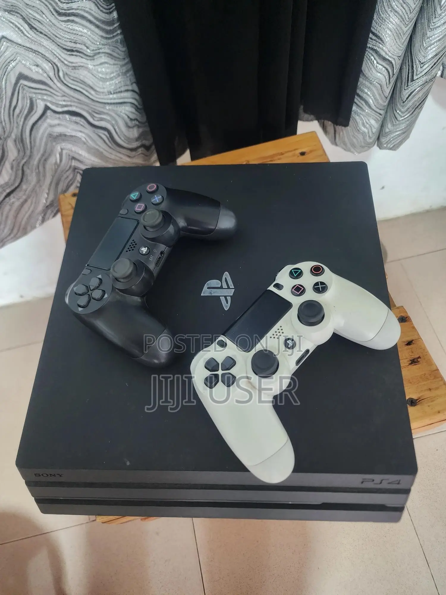 Ps4 Pro Console