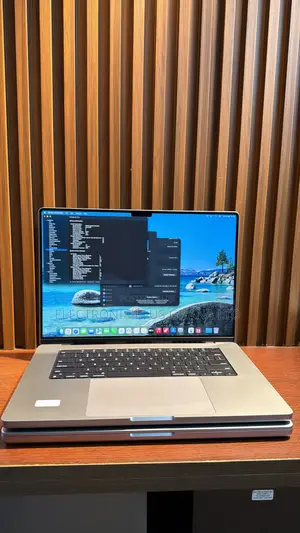Laptop Apple MacBook Pro 2021 M1 16GB Apple M1 Pro SSD 512GB