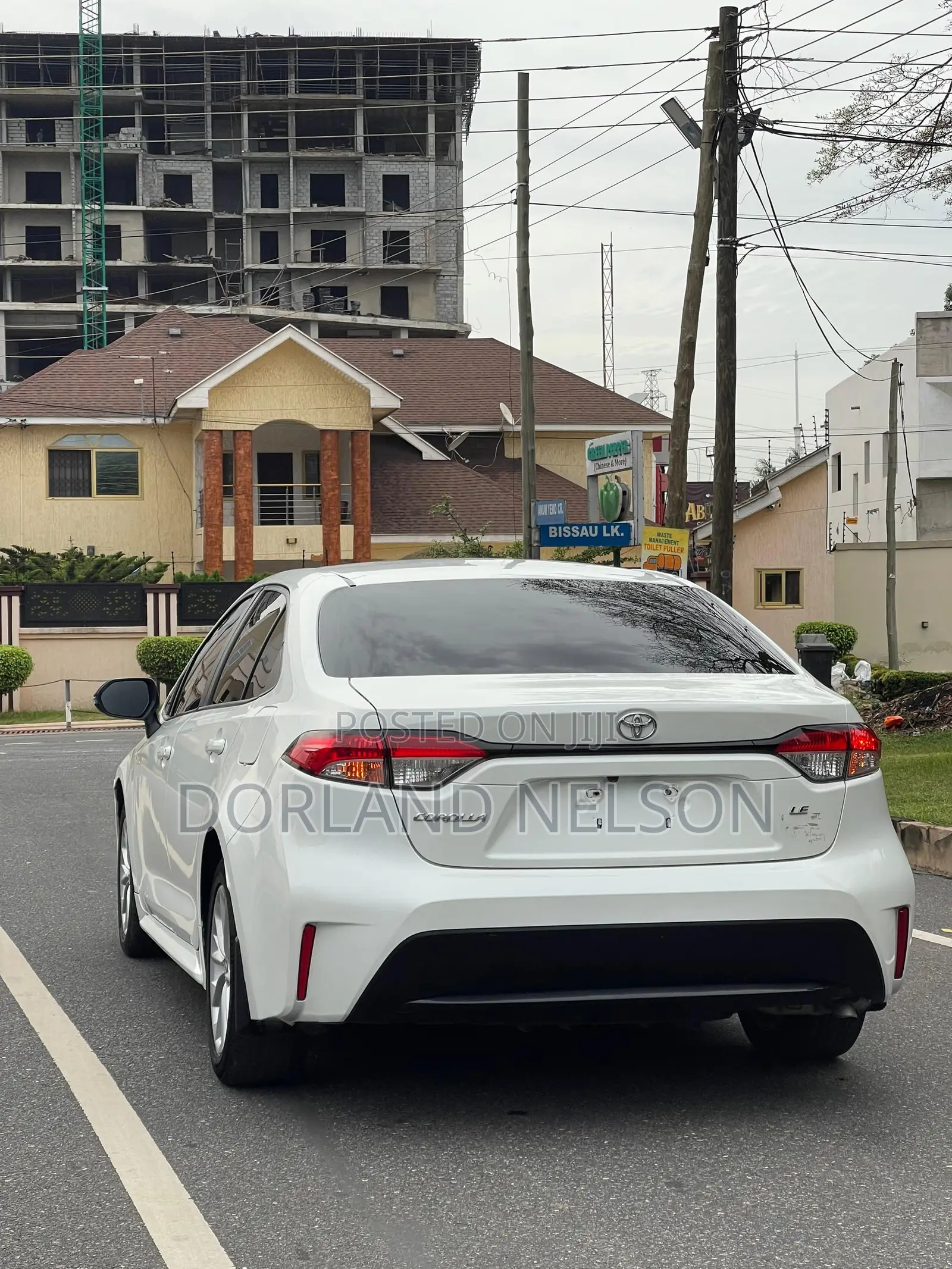 Toyota Corolla LE 2020 White