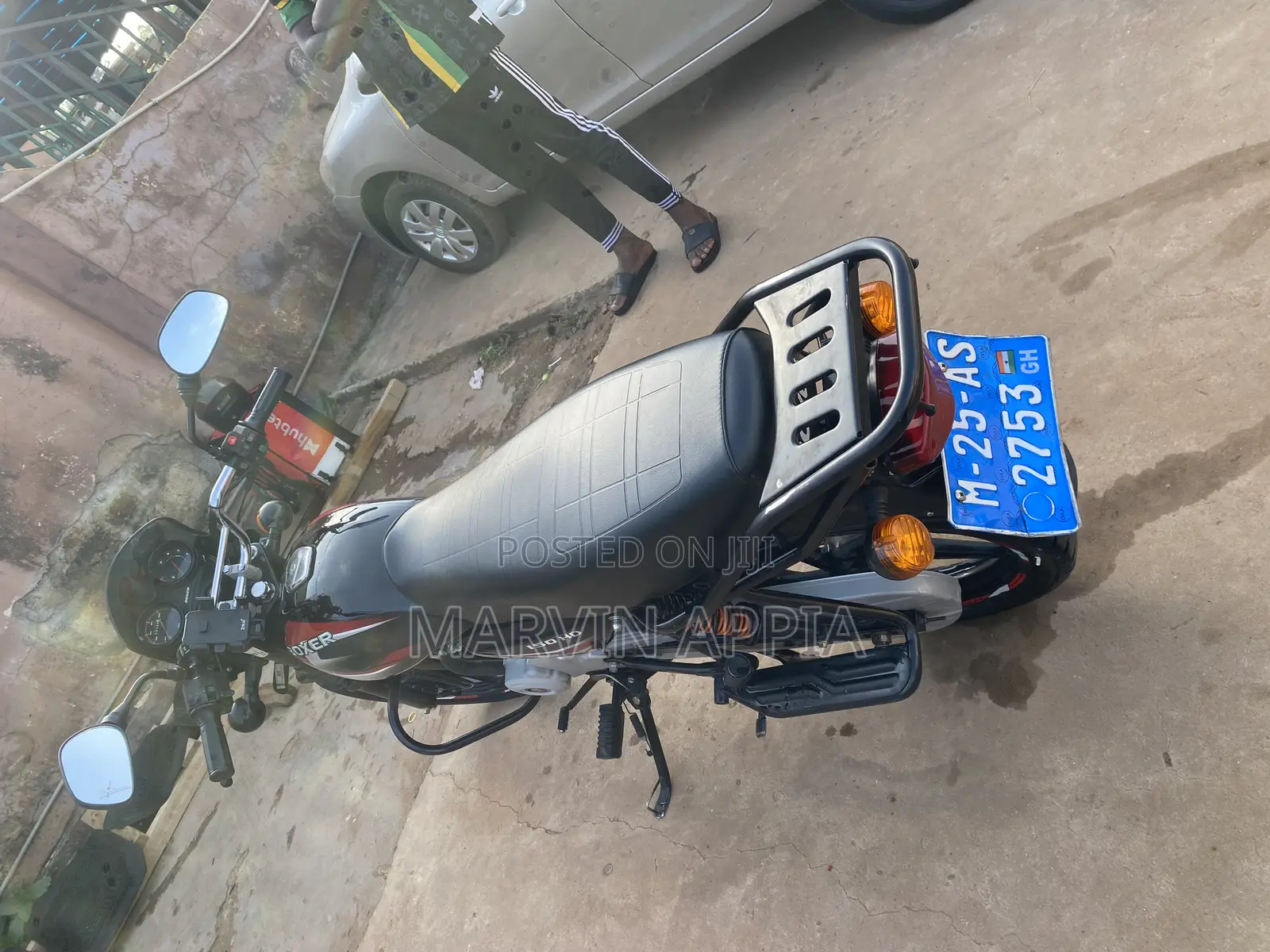 Bajaj Boxer 150 UG 2025