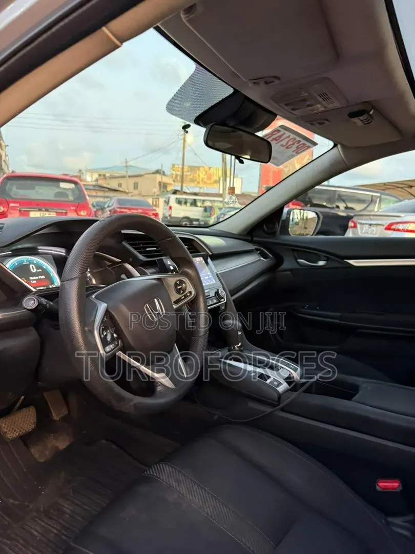 Honda Civic EX 4dr Sedan (2.0L 4cyl) 2017 Silver