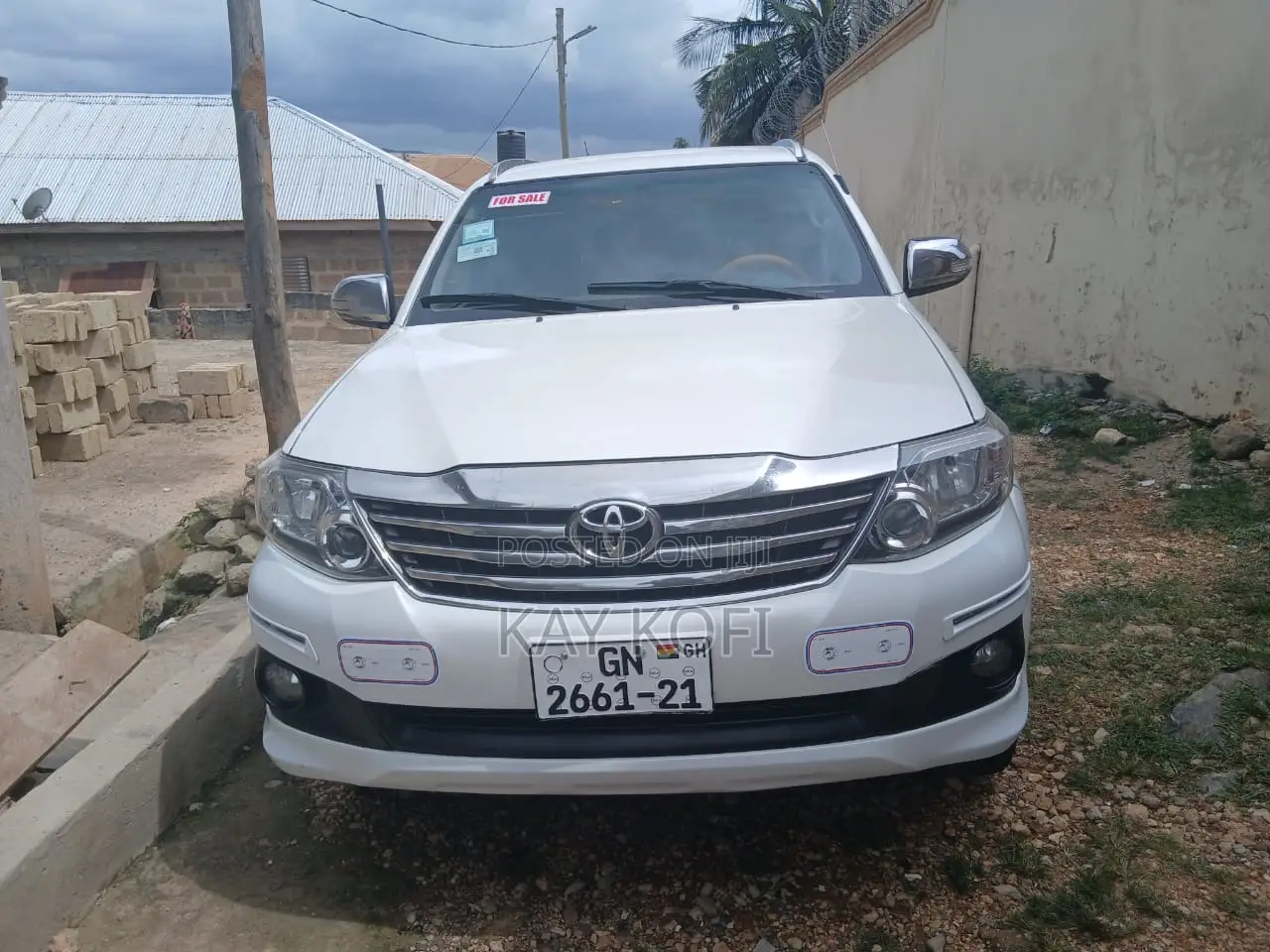 Toyota Fortuner 2.7 AWD 2012 White