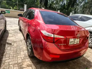 Toyota Corolla LE 4dr Sedan (1.8L 4cyl CVT) 2016 Red