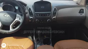 Hyundai Ix35 2011 Orange