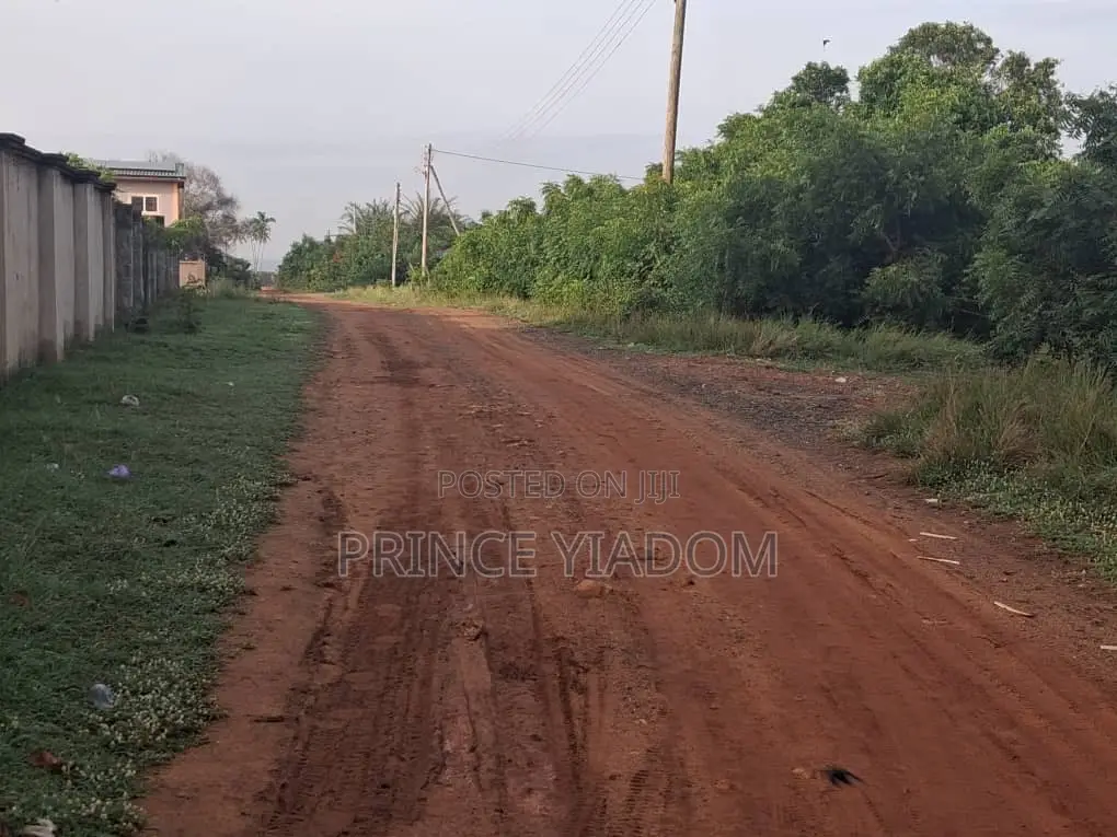 5bdrm House in Prampram for sale