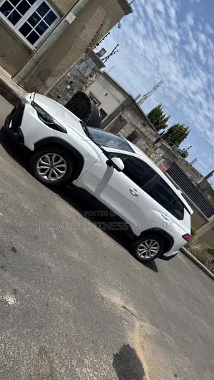 Toyota Frontlander 2.0 Petrol FWD 2025 White