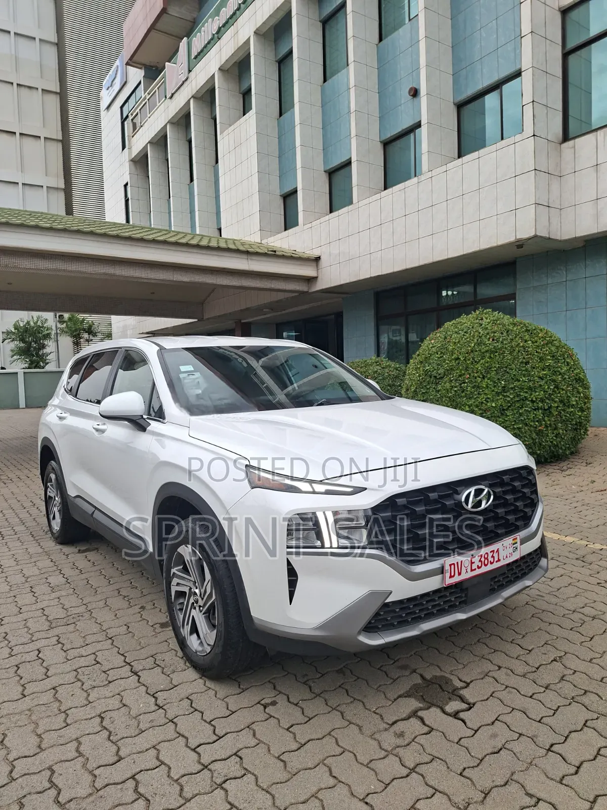 Hyundai Santa Fe SE 2023 White