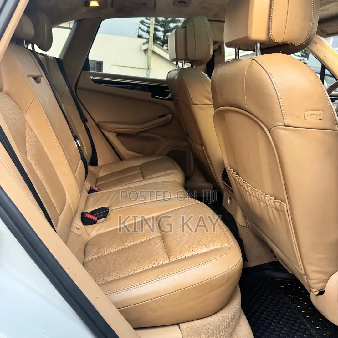 Porsche Macan Turbo 2016 White
