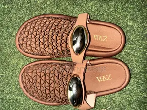 High Quality Slippers