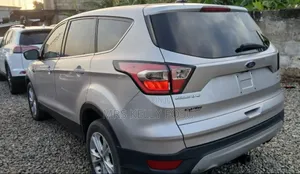 Ford Escape SE 4x4 2016 Silver
