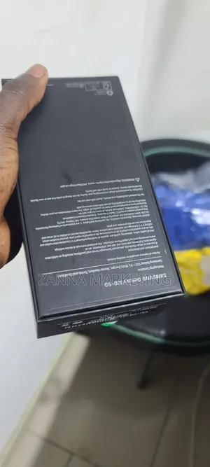 New Samsung Galaxy S20+ 5G 256 GB Black