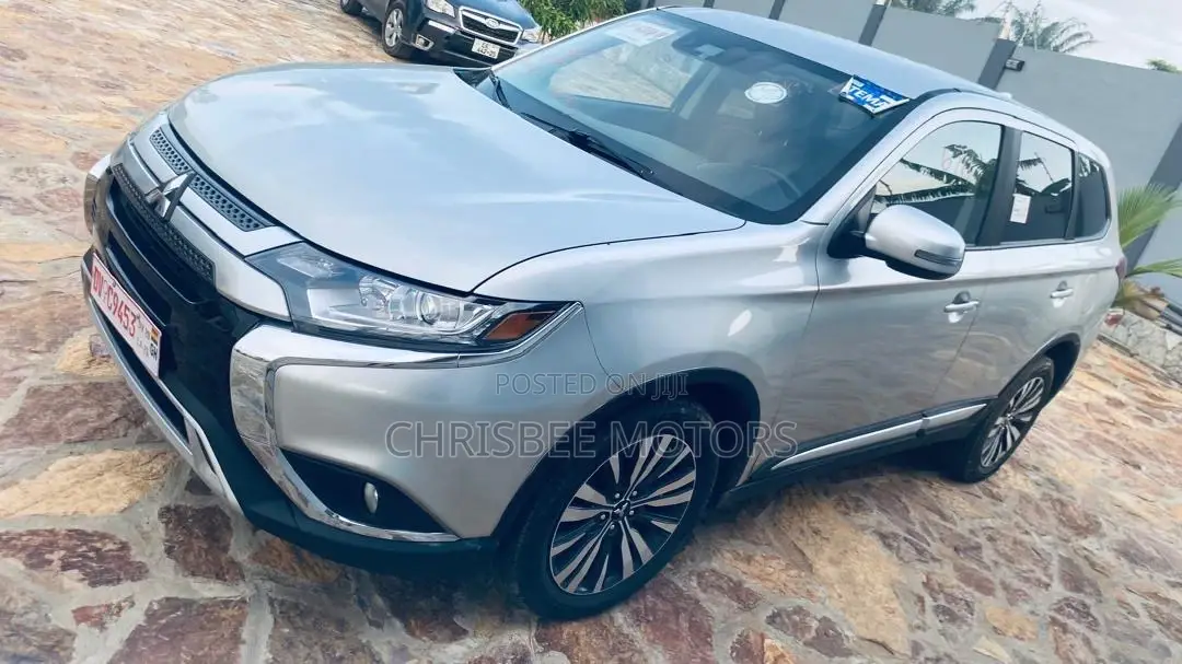 Mitsubishi Outlander 2.0 PHEV AWD 2020 Silver
