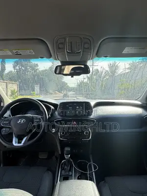 Hyundai Santa Fe SE 2.4 FWD 2019 White