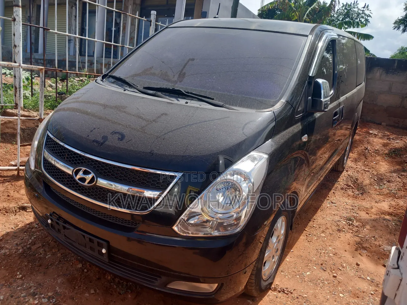 Hyundai Starex 2014 Black
