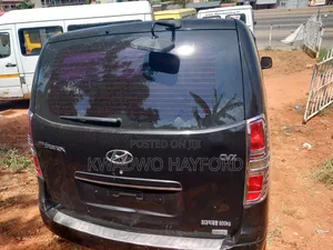 Hyundai Starex 2014 Black