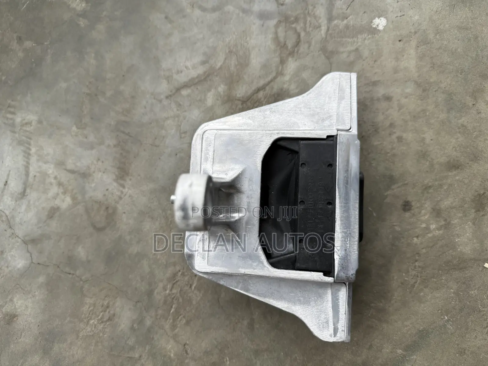 Hyundai Elantra 2017/18 Aluminum Passenger Side Engine Seat