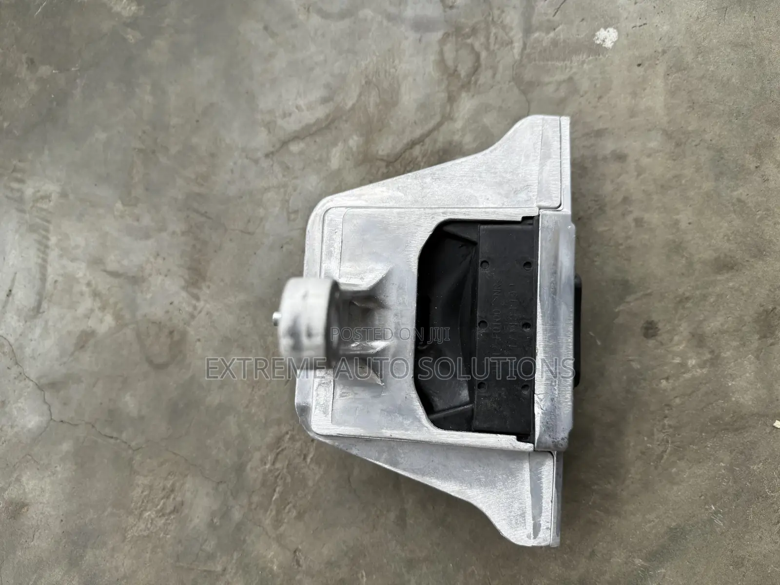 Hyundai Elantra 2017/18 Aluminum Passenger Side Engine Seat