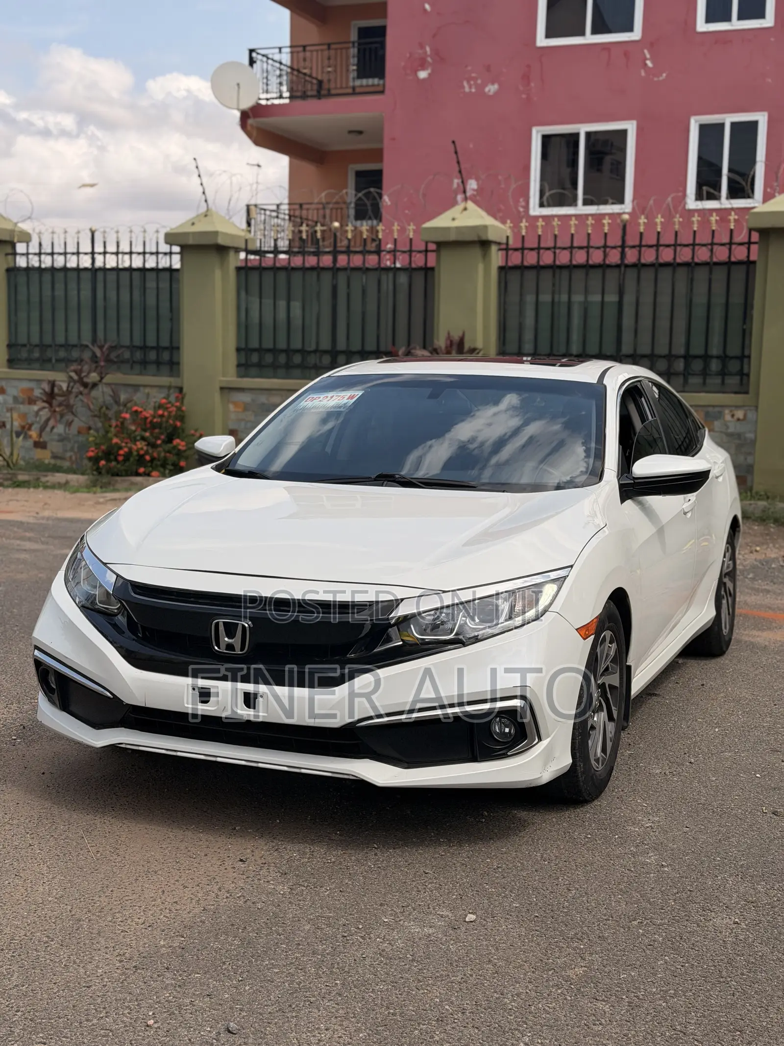 Honda Civic EX 4dr Sedan (1.5L 4cyl) 2016 White