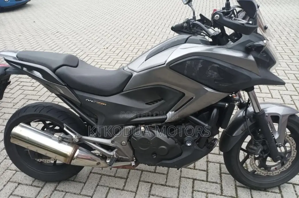 Honda NC700X 2017 Gray