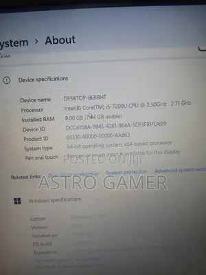Laptop Lenovo V130-15IKB 8GB Intel Core i5 SSHD+SSD 256GB