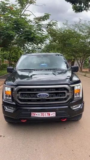 Ford F-150 XLT 2021 Black
