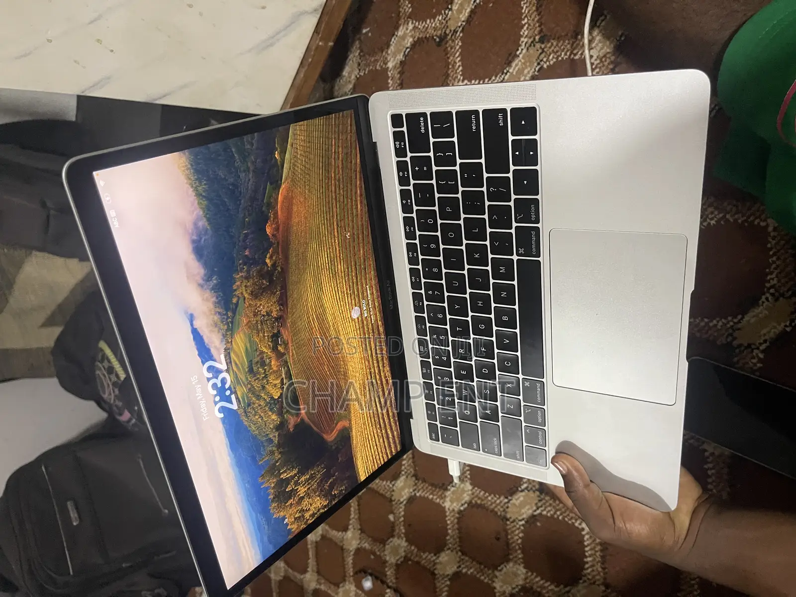 Laptop Apple MacBook 2019 8GB Intel Core i5 SSD 128GB