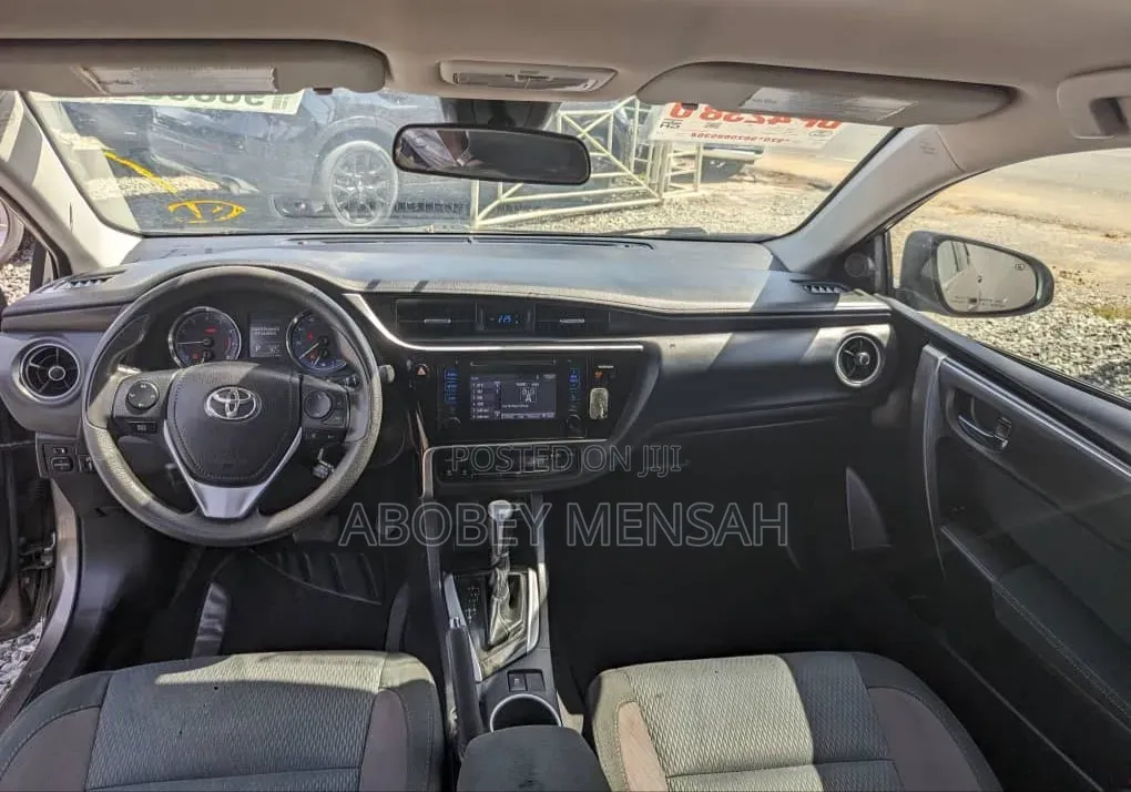 Toyota Corolla LE ECO w/Package 1 4dr Sedan (1.8L 4cyl CVT) 2017 Brown