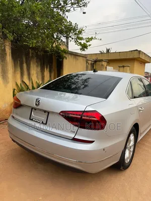 Volkswagen Passat 1.8T R-Line 4dr Sedan (1.8L 4cyl) 2017 Silver