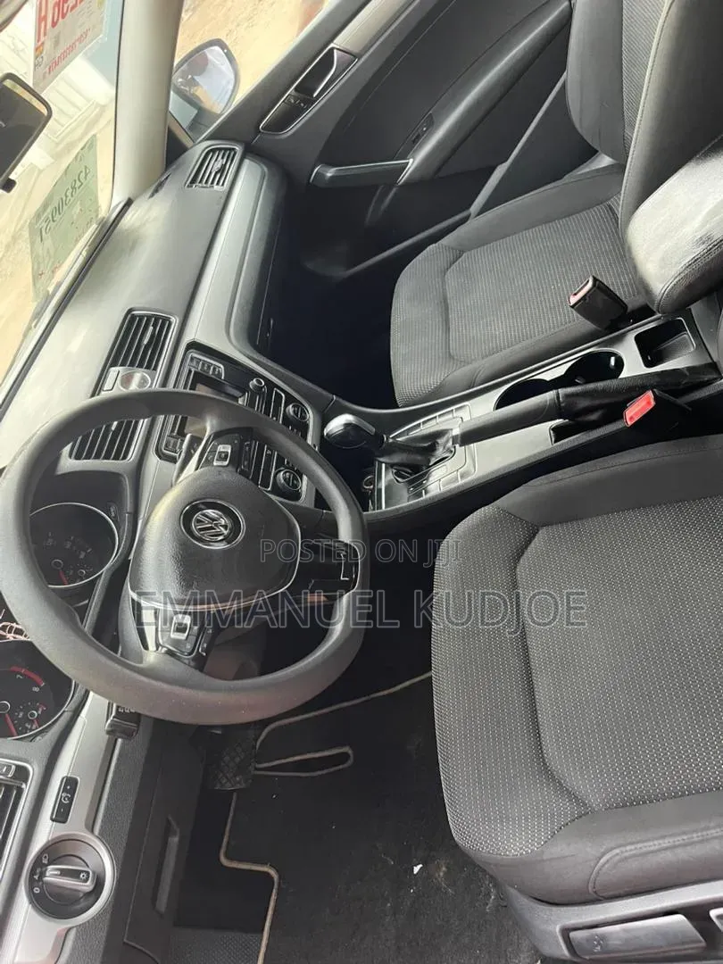 Volkswagen Passat 1.8T R-Line 4dr Sedan (1.8L 4cyl) 2017 Silver