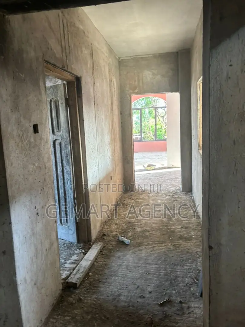 Furnished 12bdrm Apartment in Atomic Down, Accra Metropolitan for sale