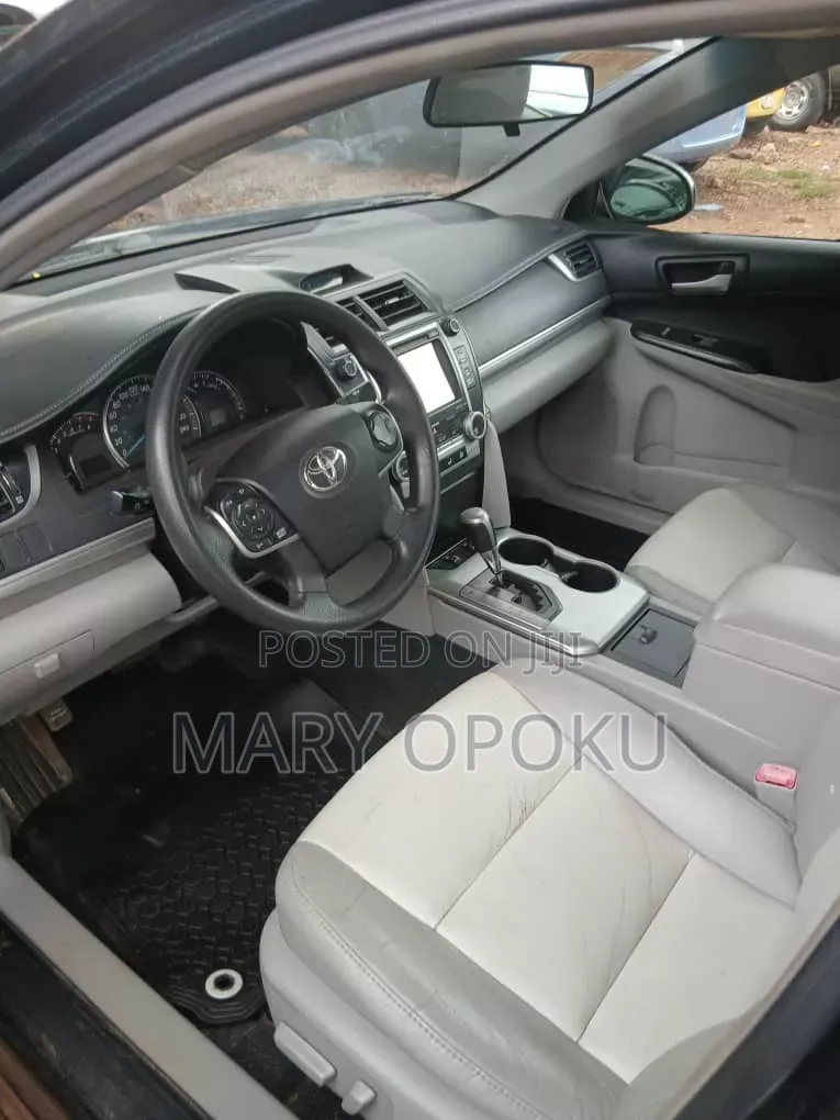 Toyota Camry LE 4dr Sedan (2.5L 4cyl 6A) 2014 Black