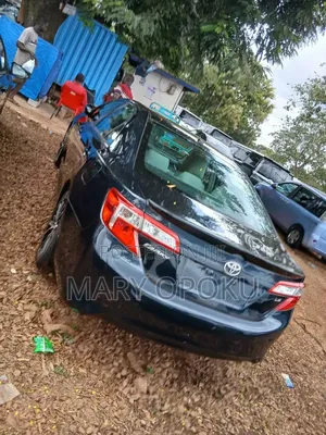 Toyota Camry LE 4dr Sedan (2.5L 4cyl 6A) 2014 Black