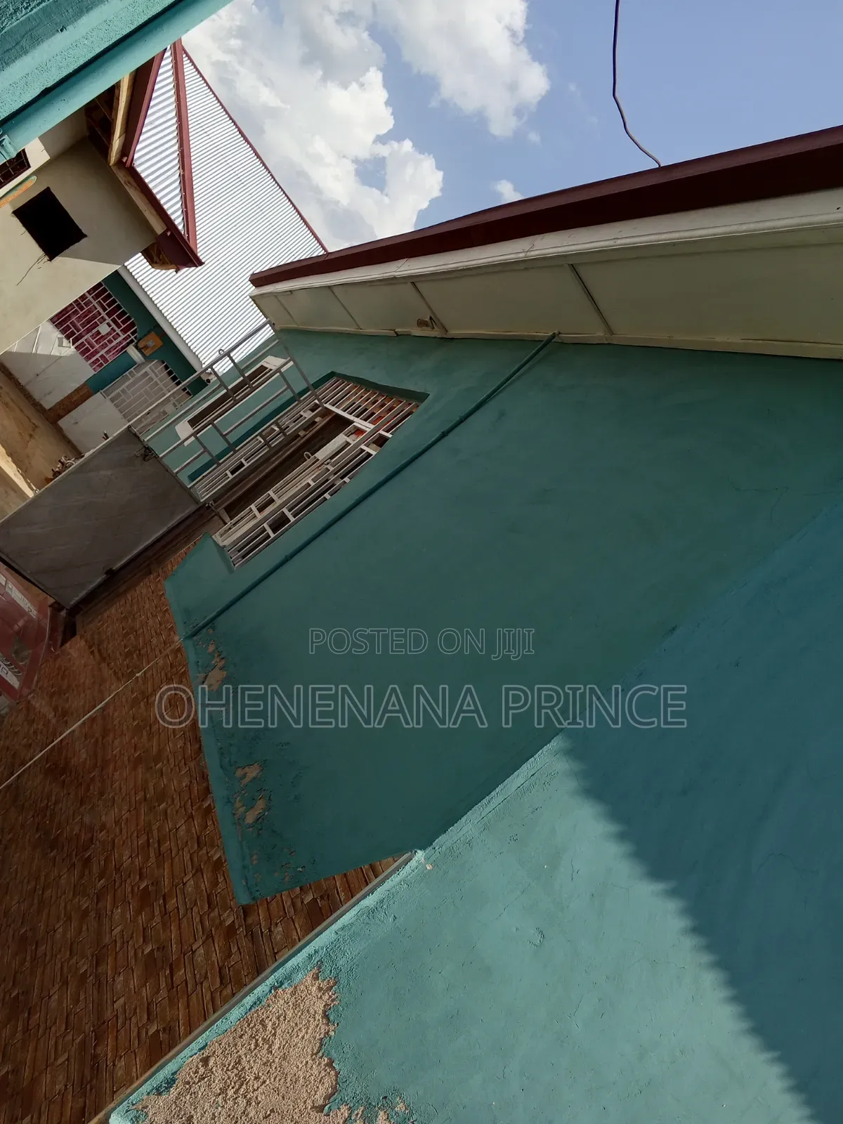 11bdrm House in Bomiriso, Asante Akim Central Municipal for sale