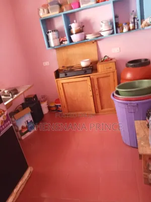 11bdrm House in Bomiriso, Asante Akim Central Municipal for sale