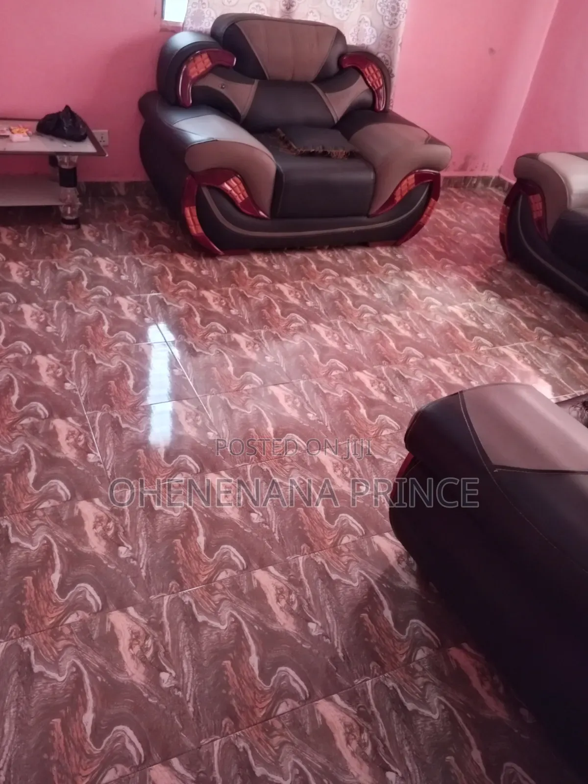 11bdrm House in Bomiriso, Asante Akim Central Municipal for sale
