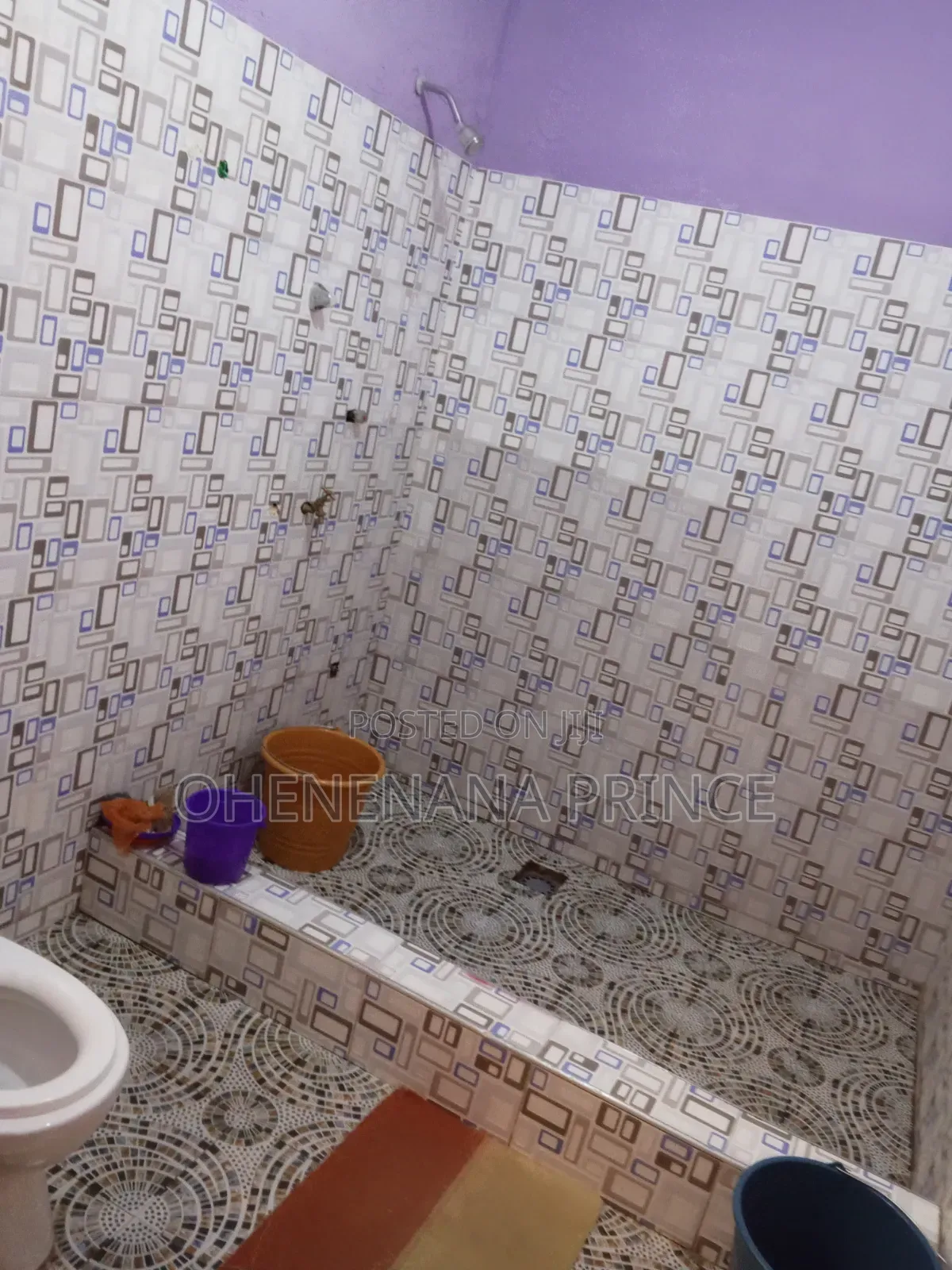 11bdrm House in Bomiriso, Asante Akim Central Municipal for sale