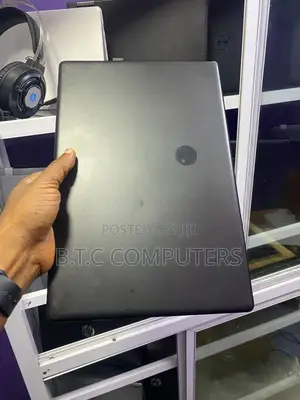 Laptop Avita Admiror Intel 14 4GB Intel HDD+SSD 320GB
