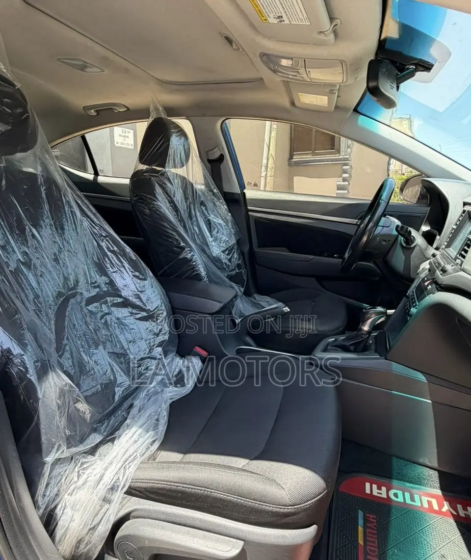 Hyundai Elantra 2017 Blue
