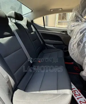 Hyundai Elantra 2017 Blue