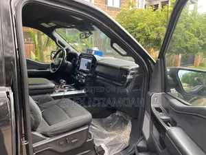 Ford F-150 2021 Black