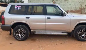 Nissan Patrol 2015 Silver