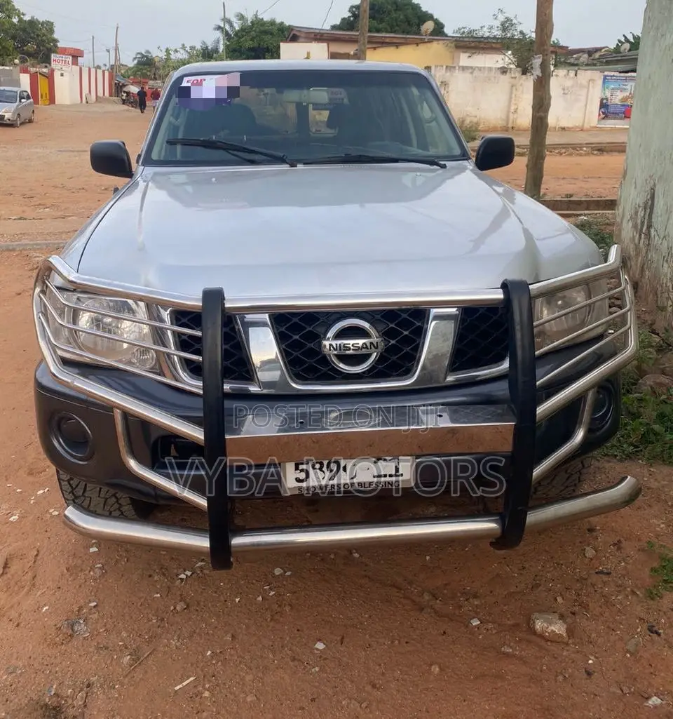 Nissan Patrol 2015 Silver