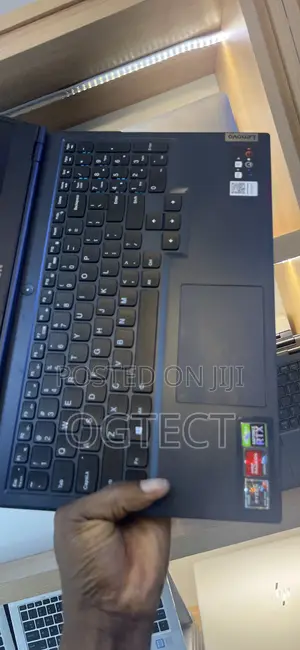 Laptop Lenovo Legion 5i 32GB AMD Ryzen 7 SSD 512GB