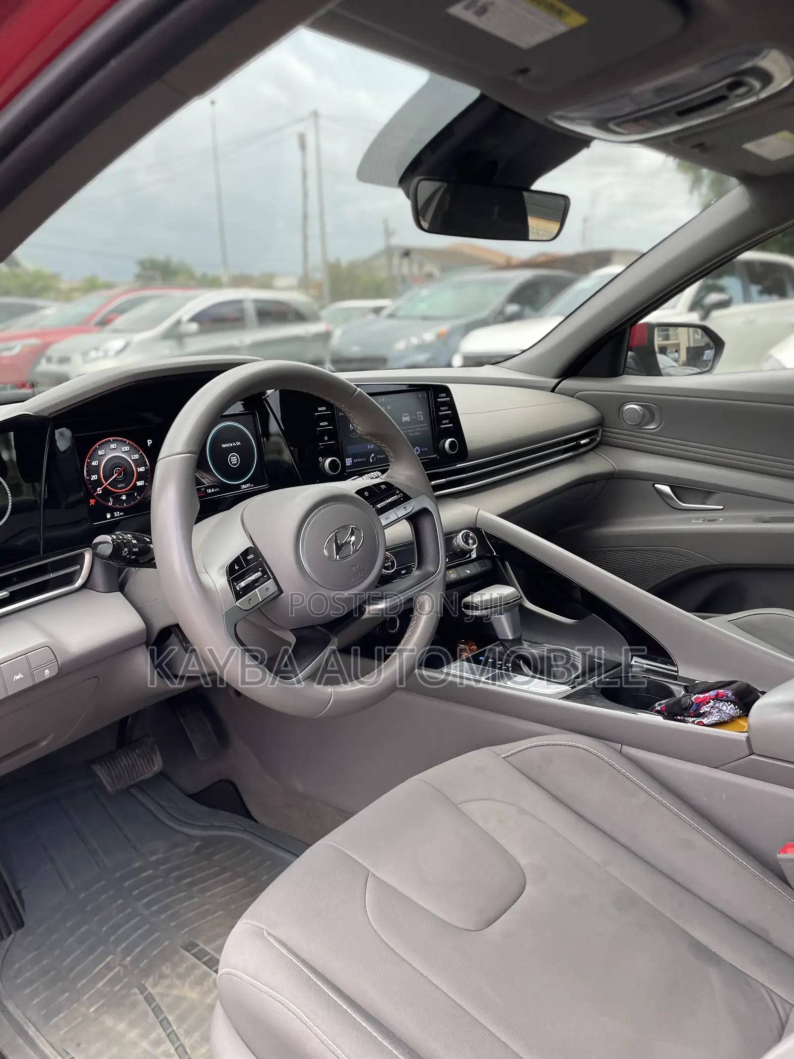 Hyundai Elantra 2022 Red